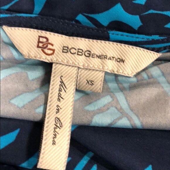 BCBGeneration top blue and black design - Picture 2 of 5